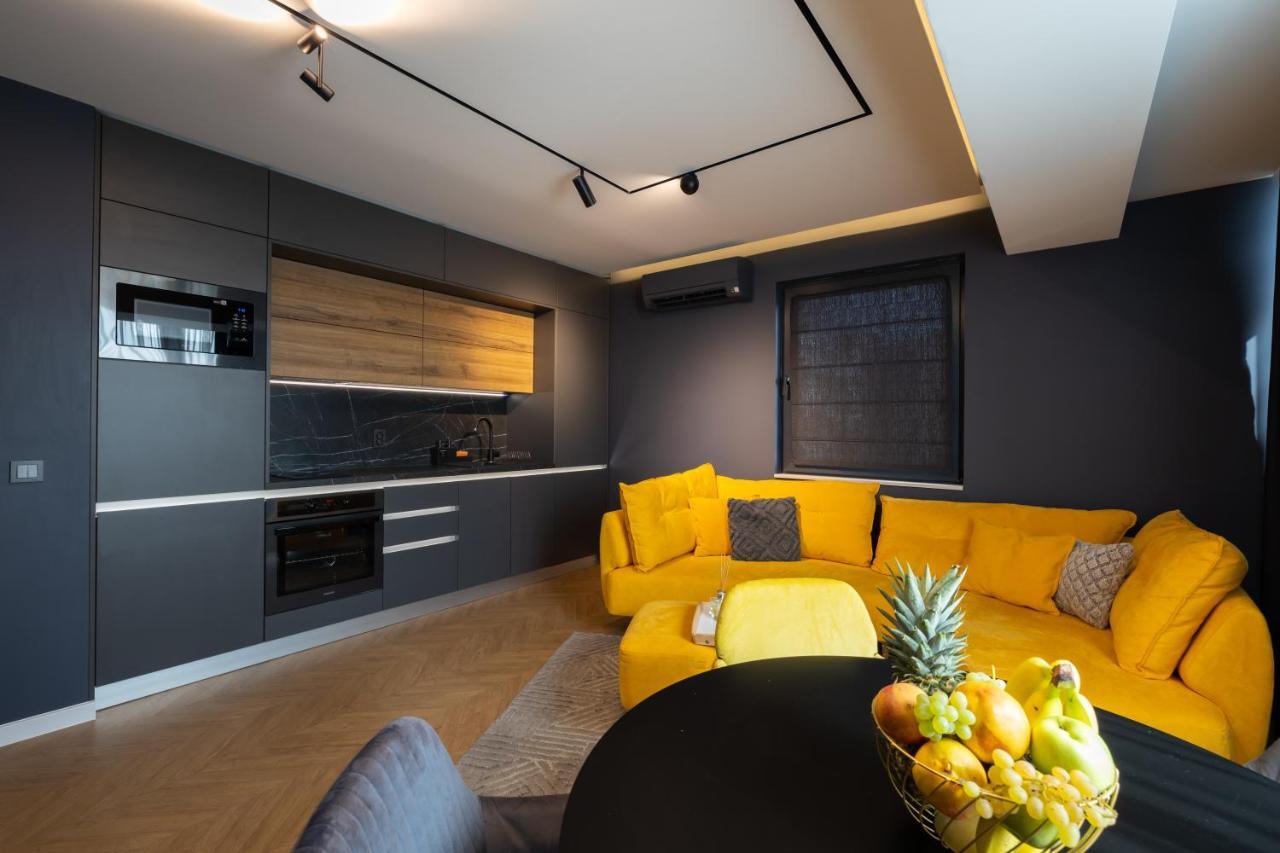 Topaz Beachfront Apartment Varna Exteriér fotografie
